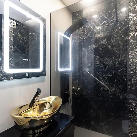 Апартаменты Ultra Modern 2br - Walk Downtown And Everywhere! *