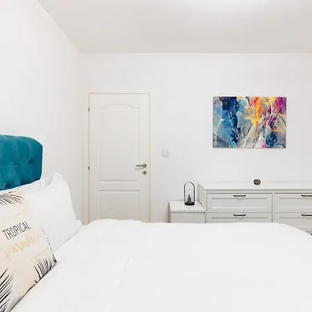 Apartment Ultra Modern 2br - Walk Downtown And Everywhere! *