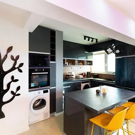 Ultra Modern 2br - Walk Downtown And Everywhere! * Bukarest