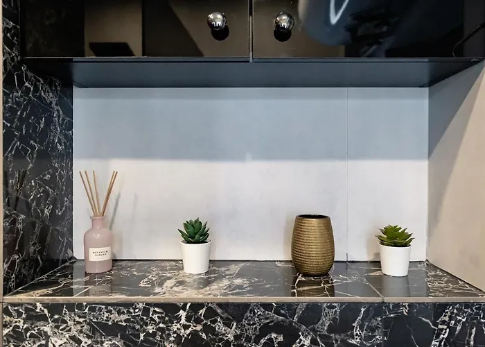 아파트 Ultra Modern 2br - Walk Downtown And Everywhere! 부쿠레슈티