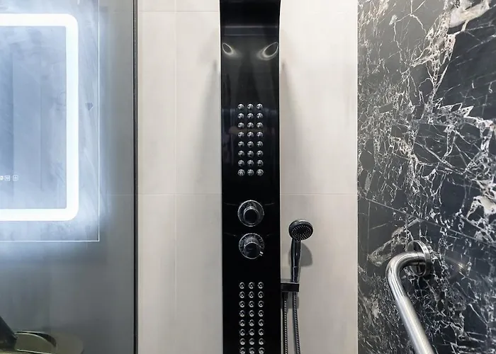 Ultra Modern 2br - Walk Downtown And Everywhere! Bucureşti